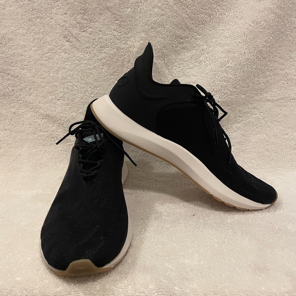 Saysh One Everyday Multipurpose Sneaker, New In Box (Women’s 8.5)